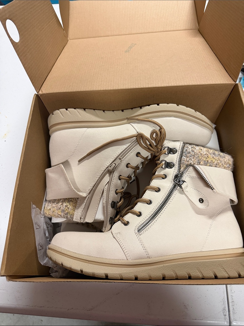 New in box White Mountain Cream Lace-Up Ankle Boots with Knit Collar